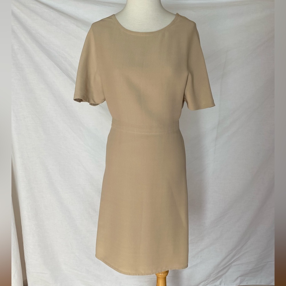 EUC Valentino Silk Knee-Length Beige Dress size IT40, US 4